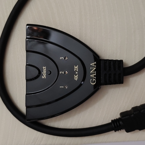 HDMI 4K Switch, 3 port New - Picture 4 of 4